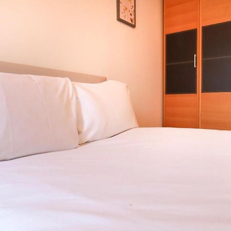 Beautiful 2 Bedroom Property In Borough Londra Esterno foto
