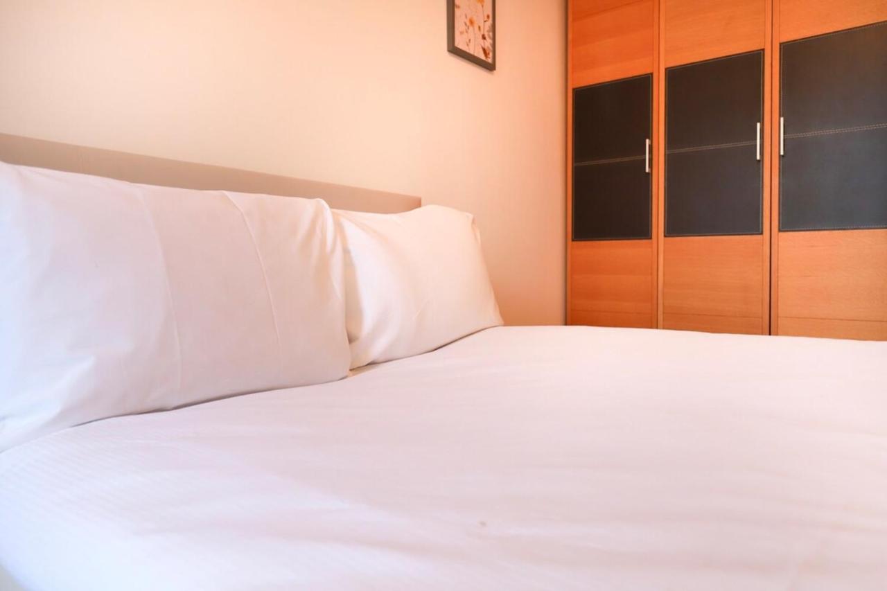 Beautiful 2 Bedroom Property In Borough Londra Esterno foto