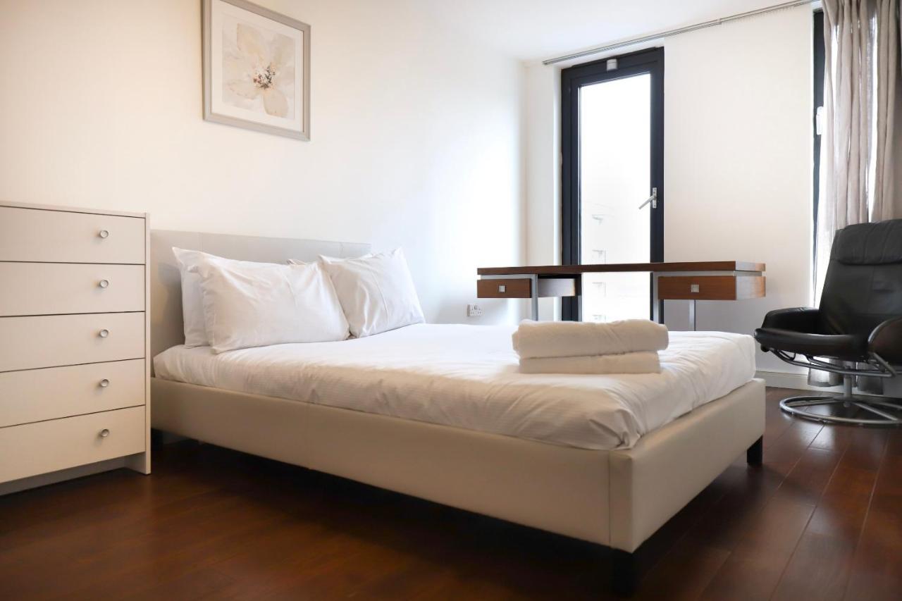 Beautiful 2 Bedroom Property In Borough Londra Esterno foto